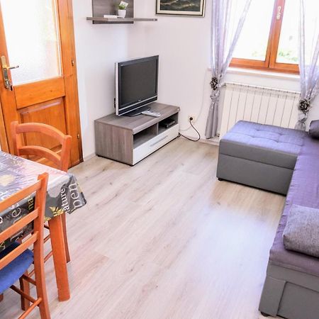 Apartment Stefica Crveni Vrh Bagian luar foto